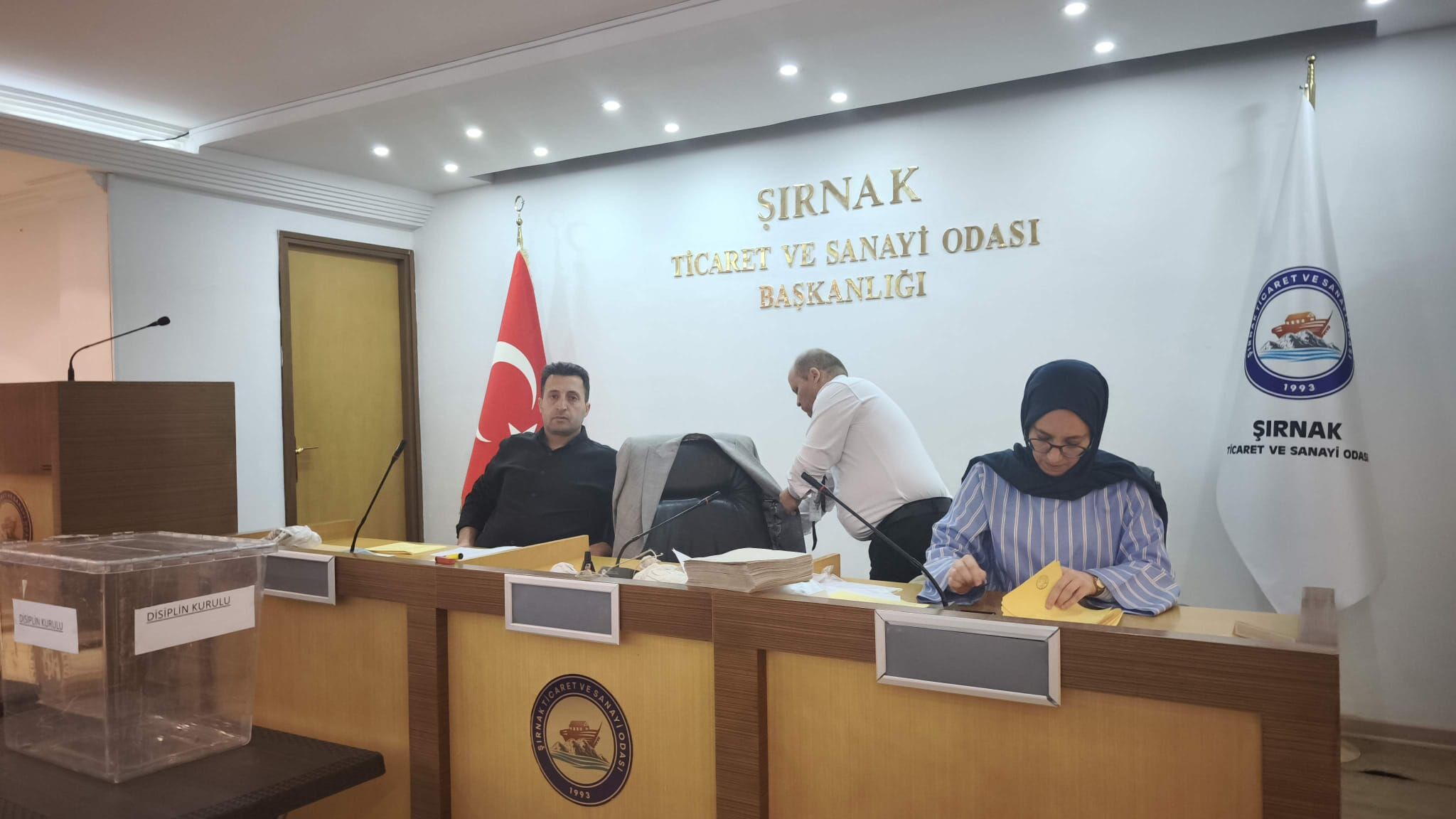 Seçi̇m (3)