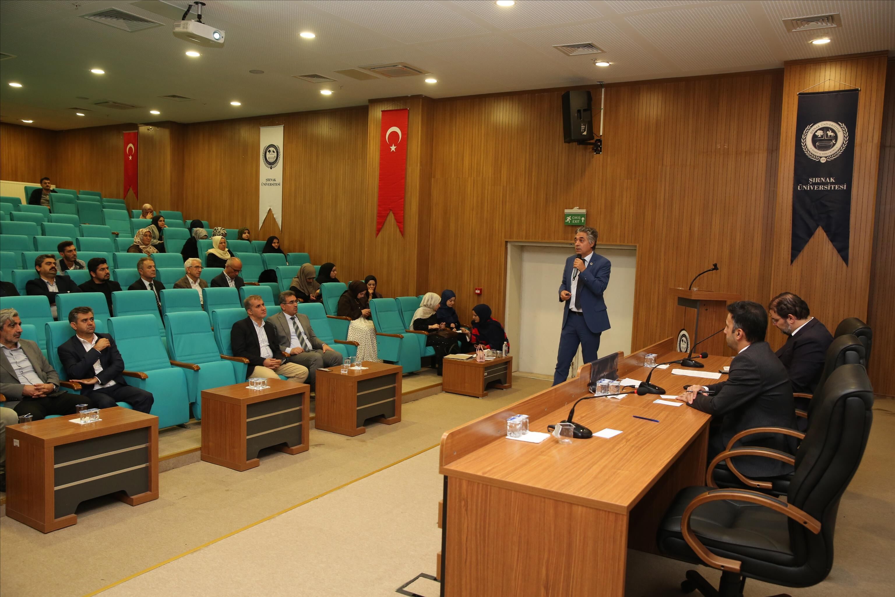 Universitemizde Tuketim Caginda Tasarrufun Dini Ve Ekonomik Boyutu Paneli Duzenlendi F96B27E2 A06C 4F51 8068 B179Ed4A9B25