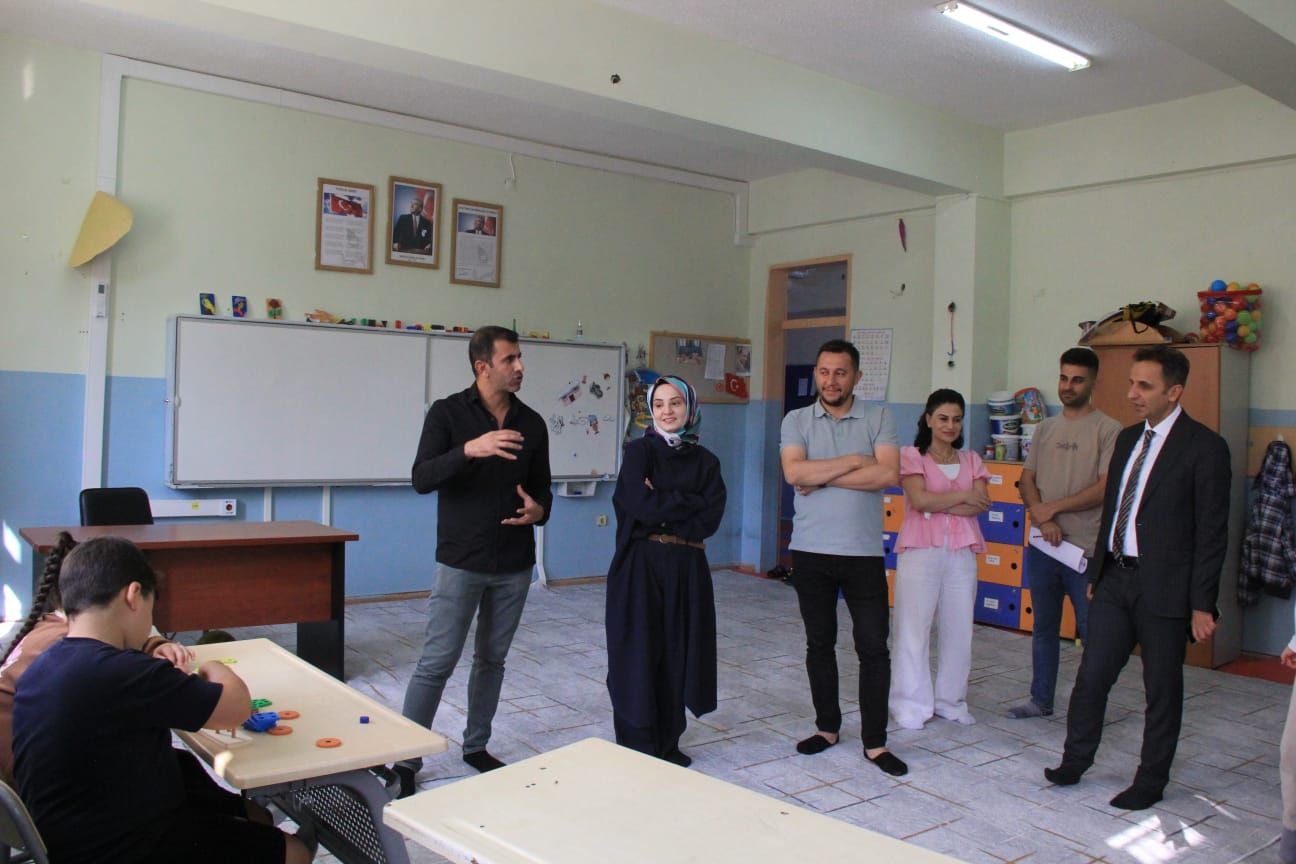 Cizre’de Özel Eğitim Öğrencilerine Yakın İlgi