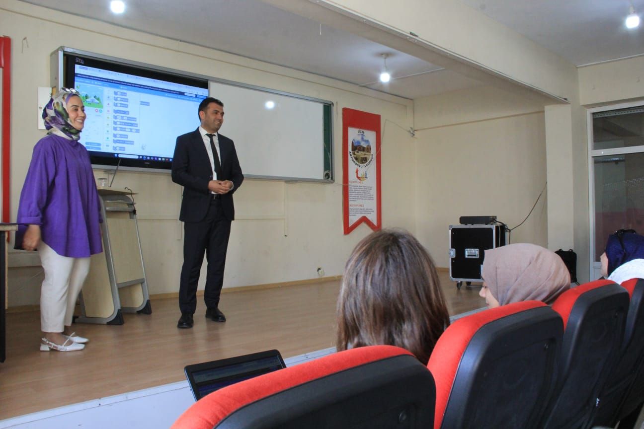 Cizre’de Öğretmenler İçin Uygulamalı Eğitim Programı