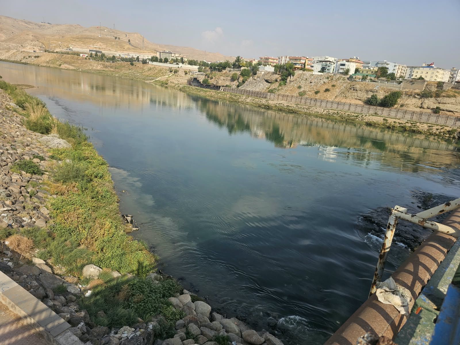 Cizre’de Kanalizasyon Suları Dicle Nehri’ne Akıyor